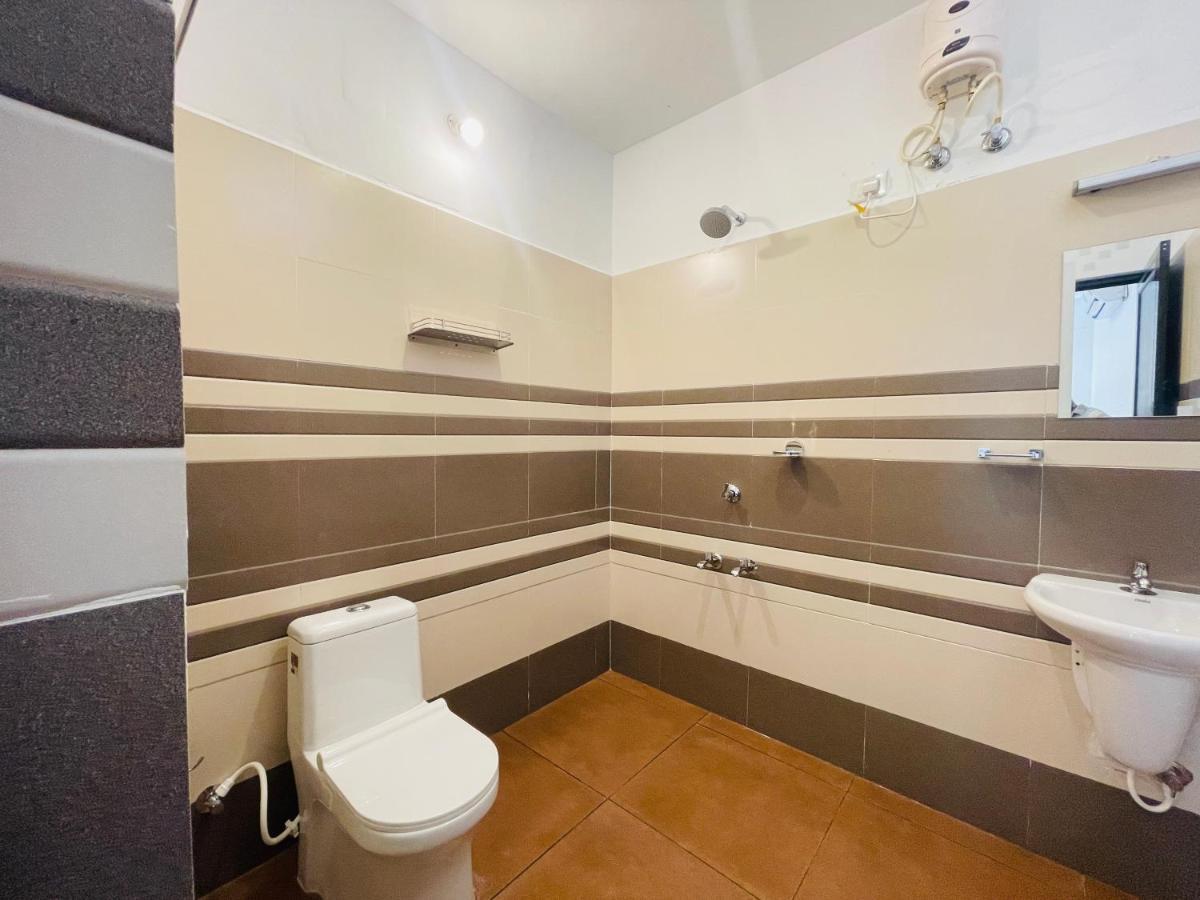 Апартаменты Prakruthi Residency Munroeisland Mundrothuruth Экстерьер фото
