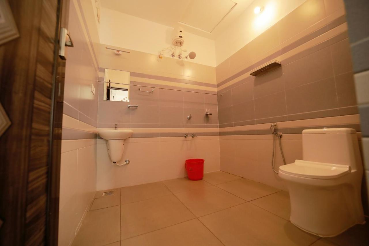 Апартаменты Prakruthi Residency Munroeisland Mundrothuruth Экстерьер фото