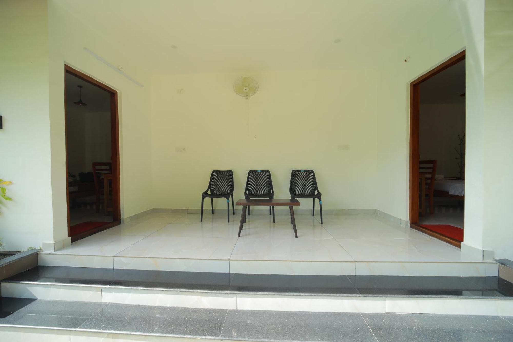 Апартаменты Prakruthi Residency Munroeisland Mundrothuruth Экстерьер фото