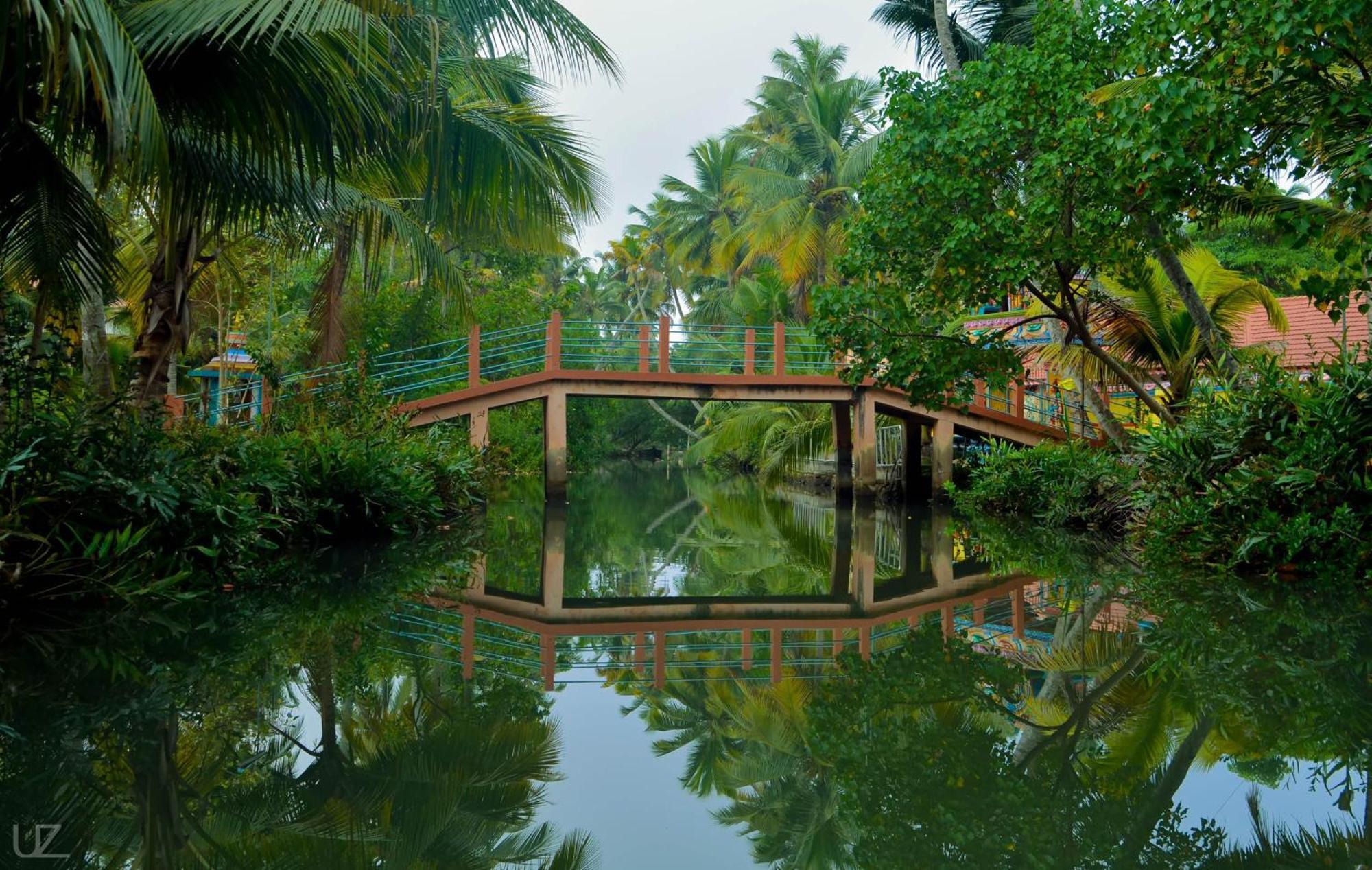 Апартаменты Prakruthi Residency Munroeisland Mundrothuruth Экстерьер фото