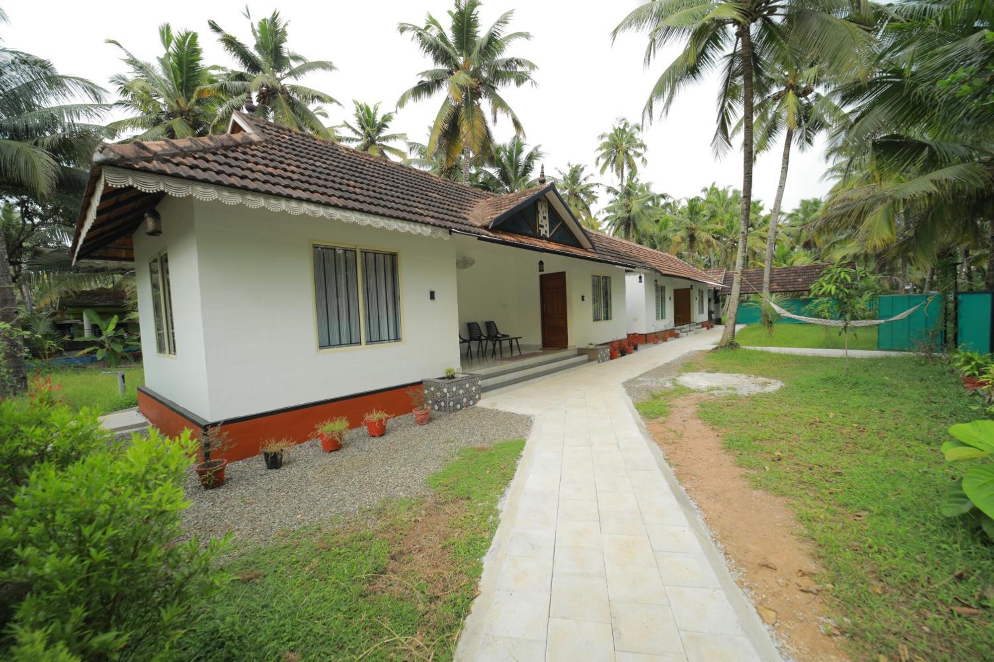 Апартаменты Prakruthi Residency Munroeisland Mundrothuruth Экстерьер фото