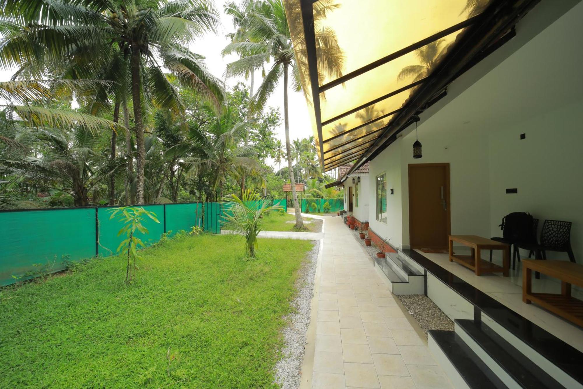 Апартаменты Prakruthi Residency Munroeisland Mundrothuruth Экстерьер фото